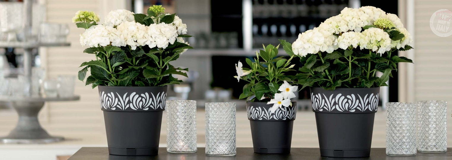 Samozavlažovací květináč GAIA 15 antracit