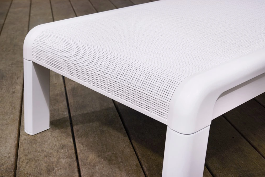 Plastové lehátko MALLORCA bílá - ZAVÁDĚCÍ CENA